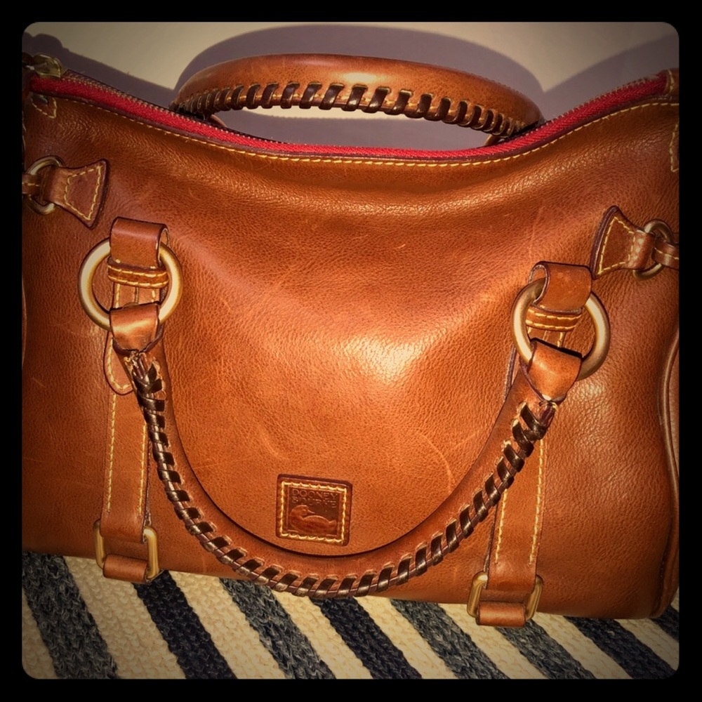 Dooney & Bourke
Florentine Satchel in Chestnut